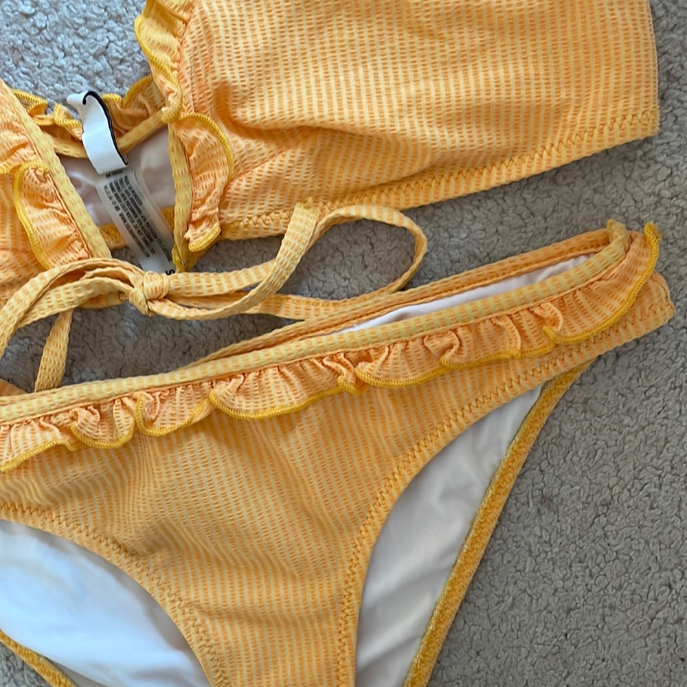 SOLID & STRIPED Yellow Ruffle Ribbed Bikini Set - Picture 5 of 9